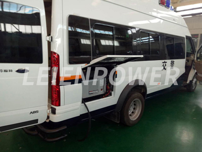 底盘悬挂式发电机